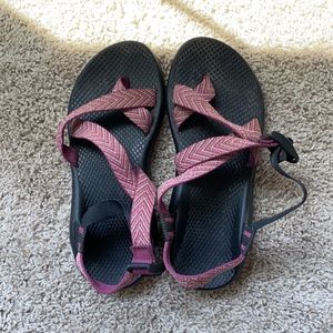 Women’s Chaco Sandals with toe loop - 8